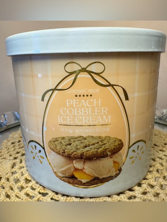 Goose Creek Other - Goose Creek Peach Cobbler Ice Cream 3 wick Candle